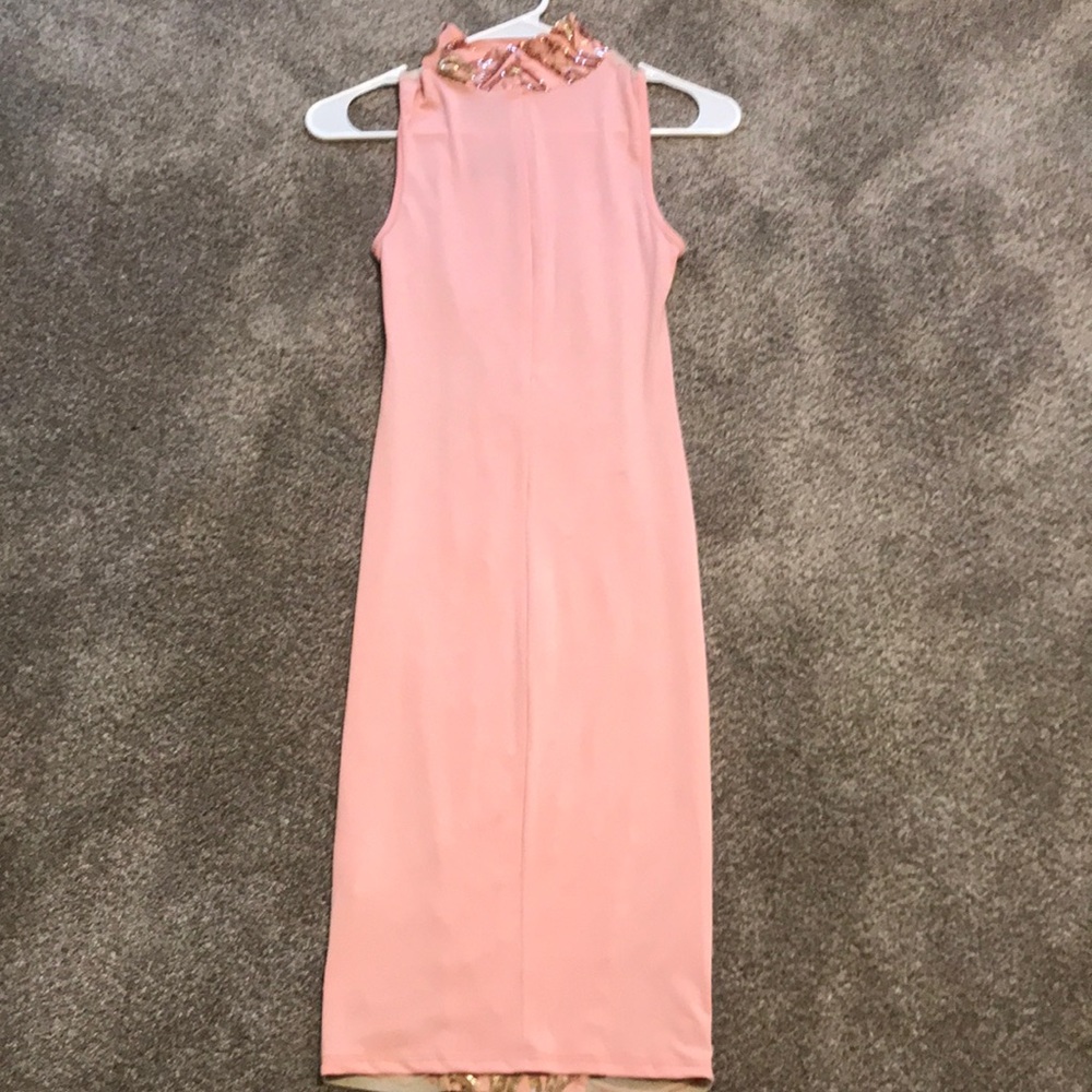 Dress - Picture 3 of 3